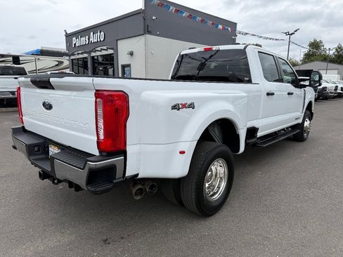 Used 2024 Ford F350 XLT image 7