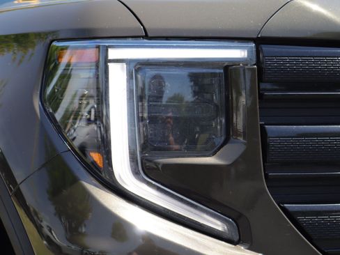 Used 2024 GMC Sierra 1500 Elevation AWD/4WD image 30