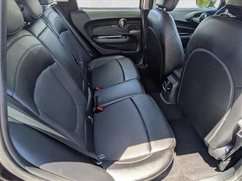 Used 2017 MINI Cooper Clubman ALL4 AWD/4WD image 18