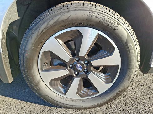 Used 2018 Subaru Forester 2.5i Limited image 8