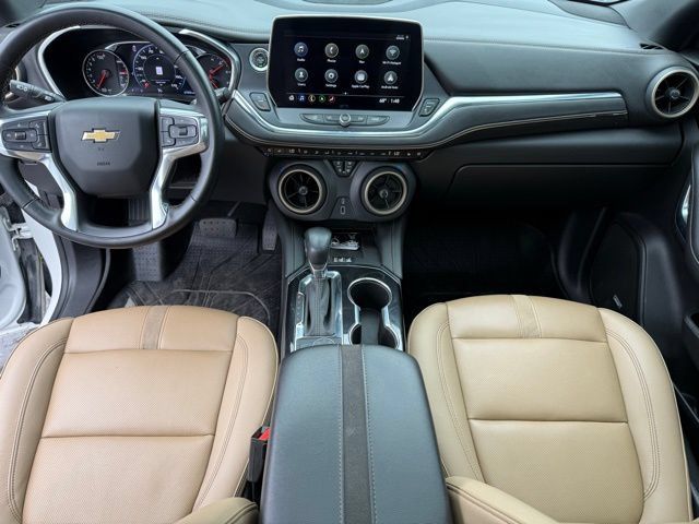 Used 2023 Chevrolet Blazer Premier w/ Enhanced Convenience Package AWD/4WD image 19