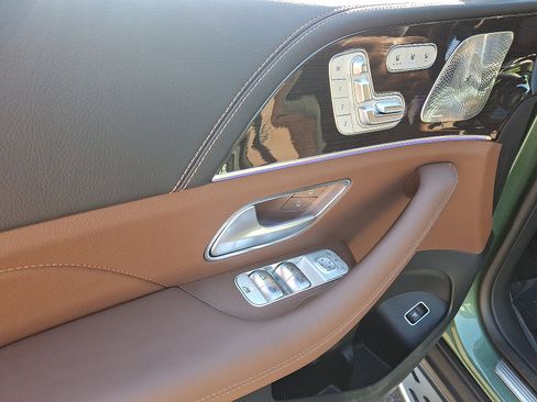Used 2025 Mercedes-Benz GLE 53 AMG 4MATIC Coupe image 12