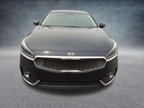 Used 2017 Kia Cadenza Premium FWD image 3
