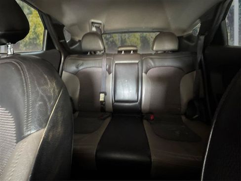 Used 2011 Hyundai Tucson GLS FWD image 15