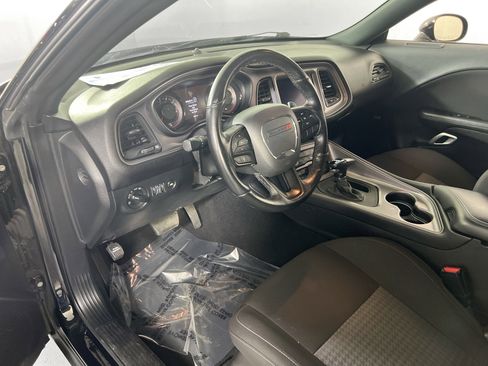 Used 2023 Dodge Challenger R/T w/ Blacktop Package image 9