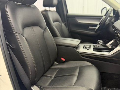 Used 2024 MAZDA CX-90 Plug-In Hybrid w/ Preferred AWD/4WD image 18
