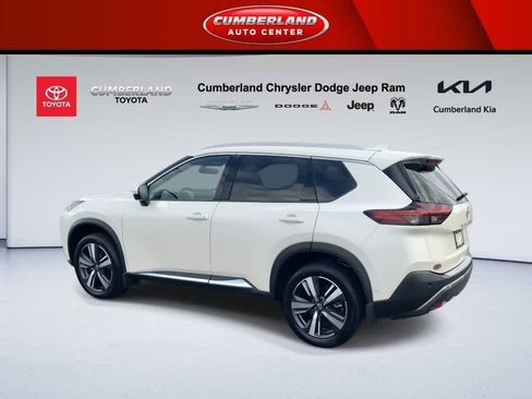 Used 2022 Nissan Rogue SL w/ SL Premium Package image 6