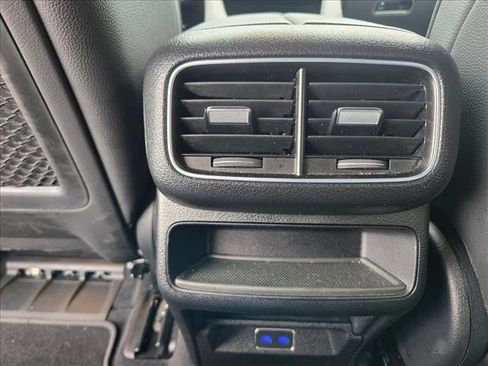Certified 2025 Mercedes-Benz GLE 350 4MATIC image 18