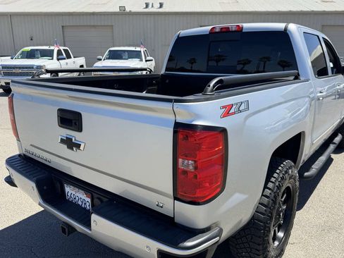 Used 2018 Chevrolet Silverado 1500 LT w/ Texas Edition AWD/4WD image 10