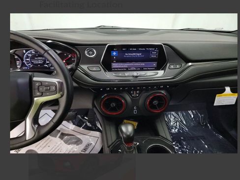 Used 2019 Chevrolet Blazer RS w/ Sun and Wheels Package FWD image 9