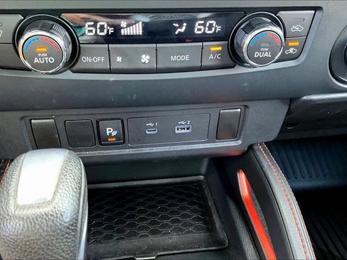 Used 2022 Nissan Frontier Pro-X w/ Technology Package RWD image 19