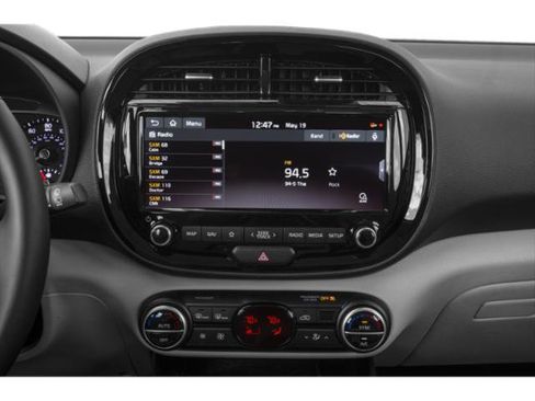 Used 2020 Kia Soul EX FWD image 13