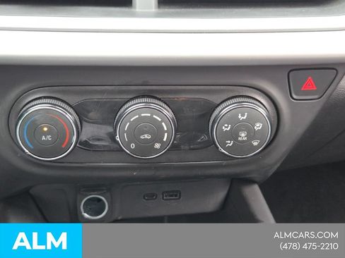 Used 2024 Chevrolet Trax LS FWD image 20
