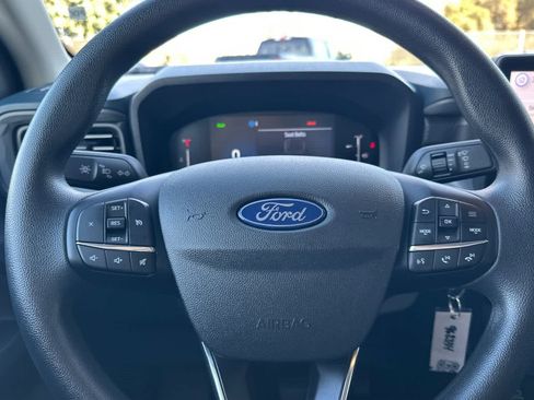 Certified 2025 Ford Maverick XL image 22