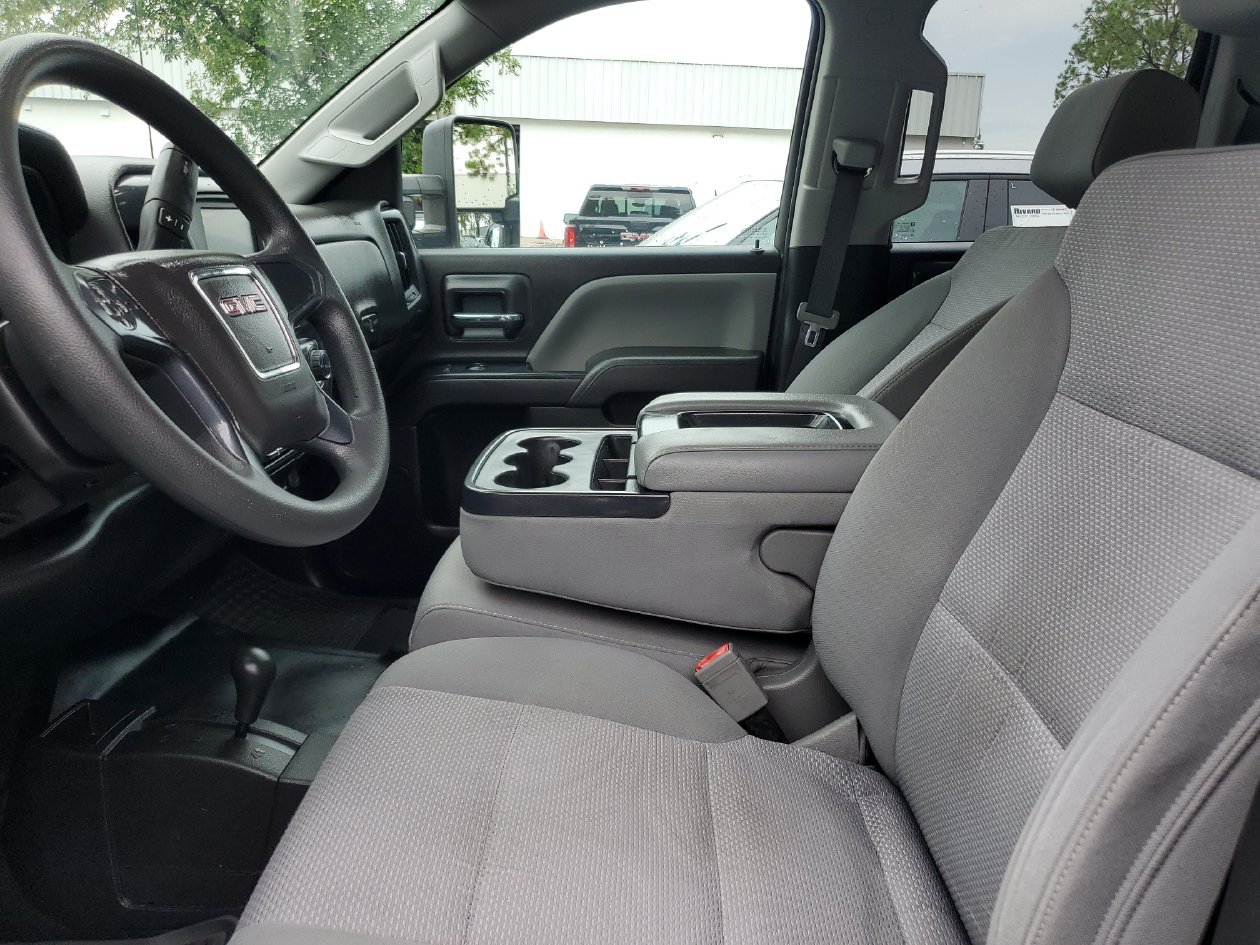 Used 2019 GMC Sierra 2500 4x4 Double Cab w/ Sierra Convenience Package image 17