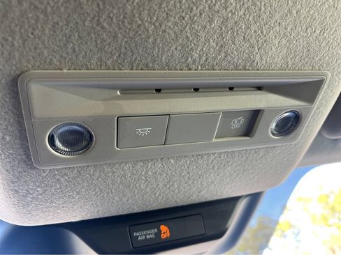 Used 2025 Nissan Kicks SV FWD image 24