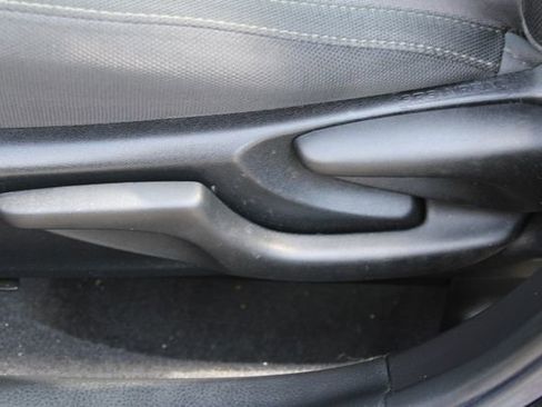 Used 2019 Toyota Corolla LE FWD image 32