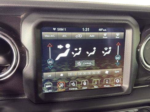 Used 2021 Jeep Wrangler Unlimited Rubicon w/ Dual Top Group AWD/4WD image 30