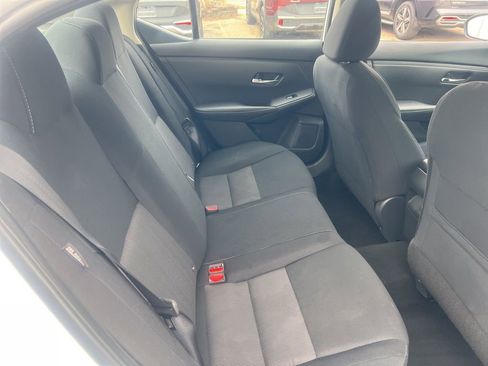 Used 2023 Nissan Sentra SV w/ Trunk Package image 12
