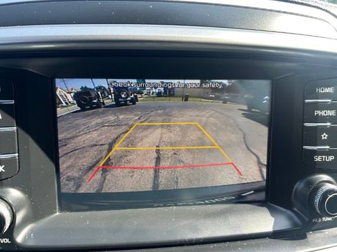 Used 2020 Kia Sorento AWD V6 image 19