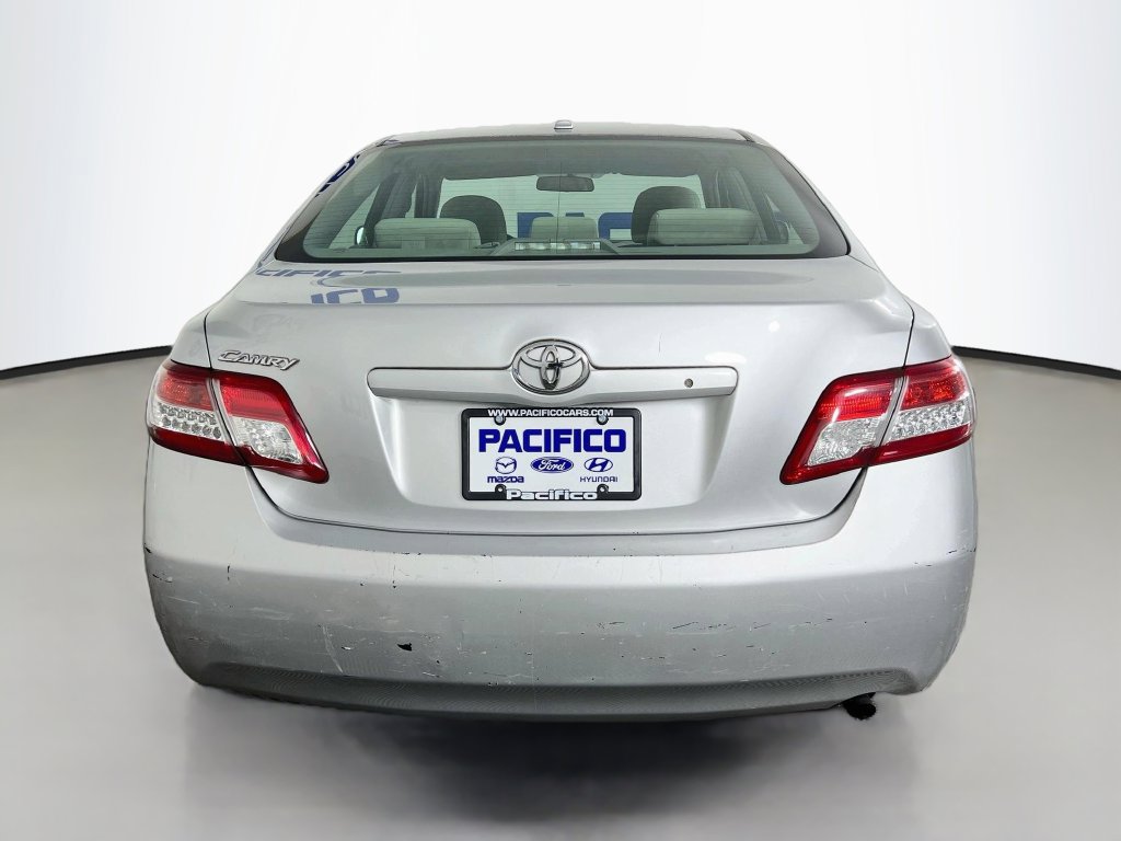 Used 2010 Toyota Camry FWD image 6