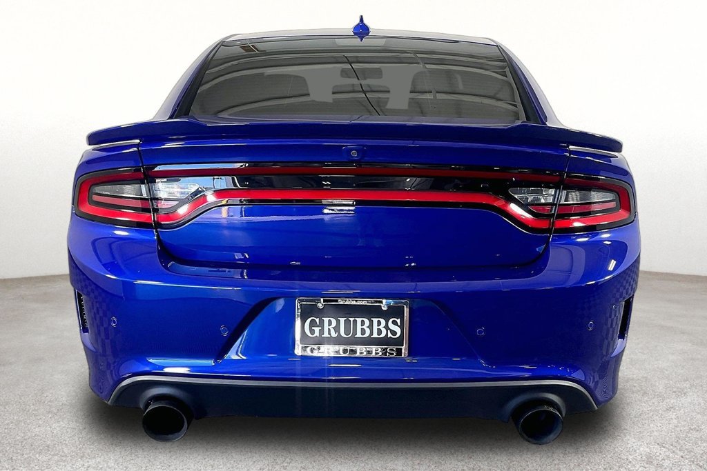 Used 2022 Dodge Charger R/T w/ Plus Group RWD image 5