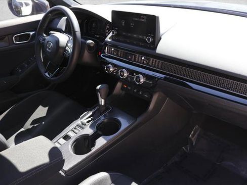 Used 2025 Honda Civic Sport image 27