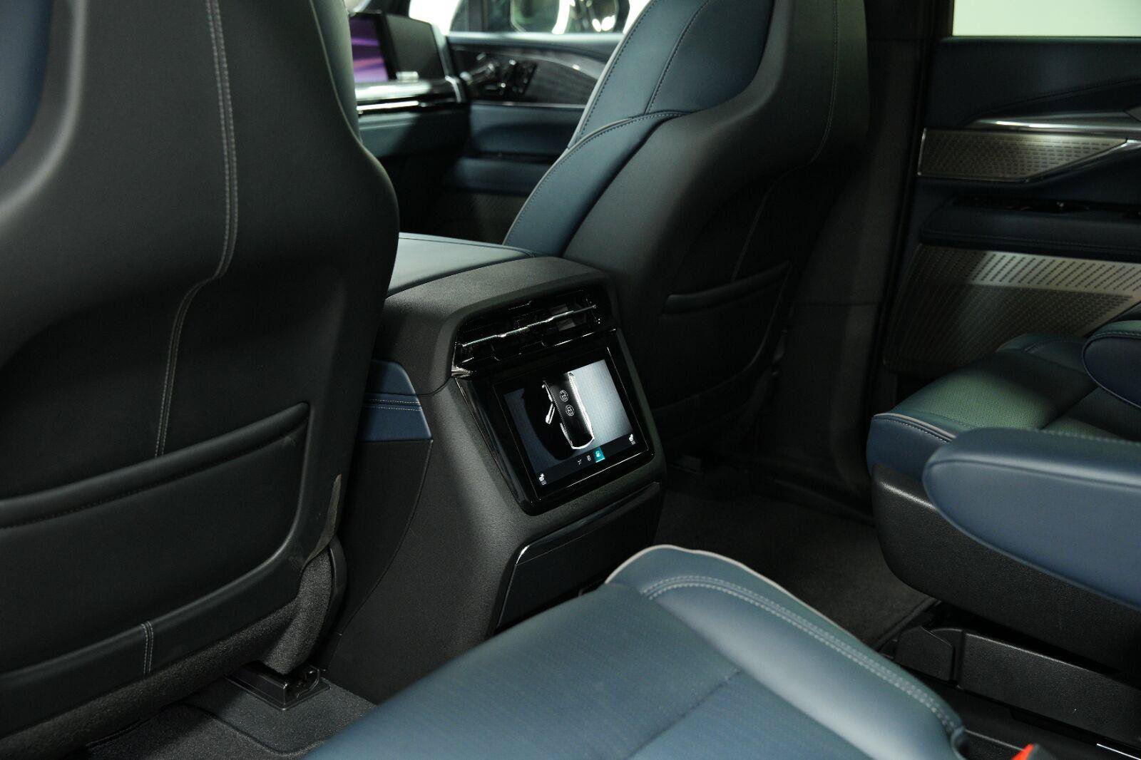 Certified 2026 Cadillac Escalade IQ Sport 2 AWD/4WD image 36