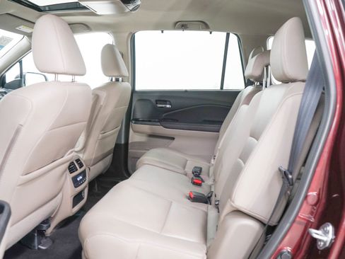 Used 2022 Honda Pilot Special Edition image 16