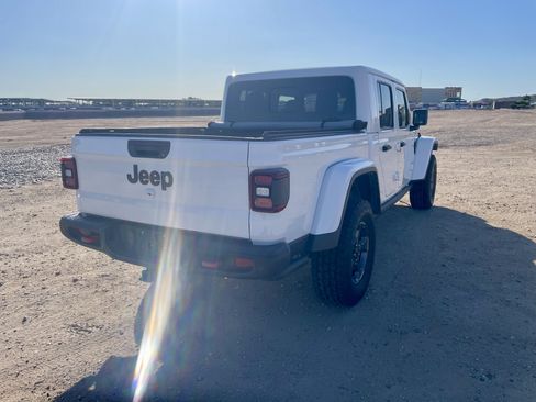 Used 2020 Jeep Gladiator Rubicon AWD/4WD image 5