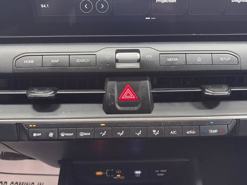 Used 2025 Kia K4 LXS image 16