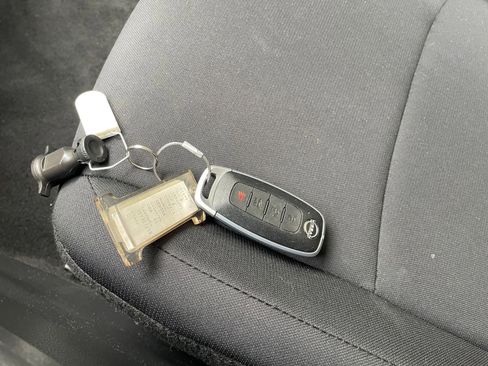 Used 2025 Nissan Sentra S image 20