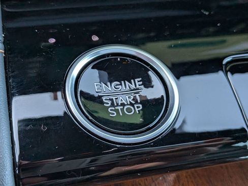 Certified 2025 Lincoln Navigator Black Label image 35