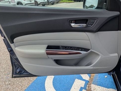 Used 2015 Acura TLX FWD image 25