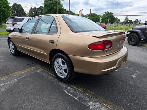 Used 2000 Chevrolet Cavalier LS w/ Preferred Equipment Group 2 FWD image 5