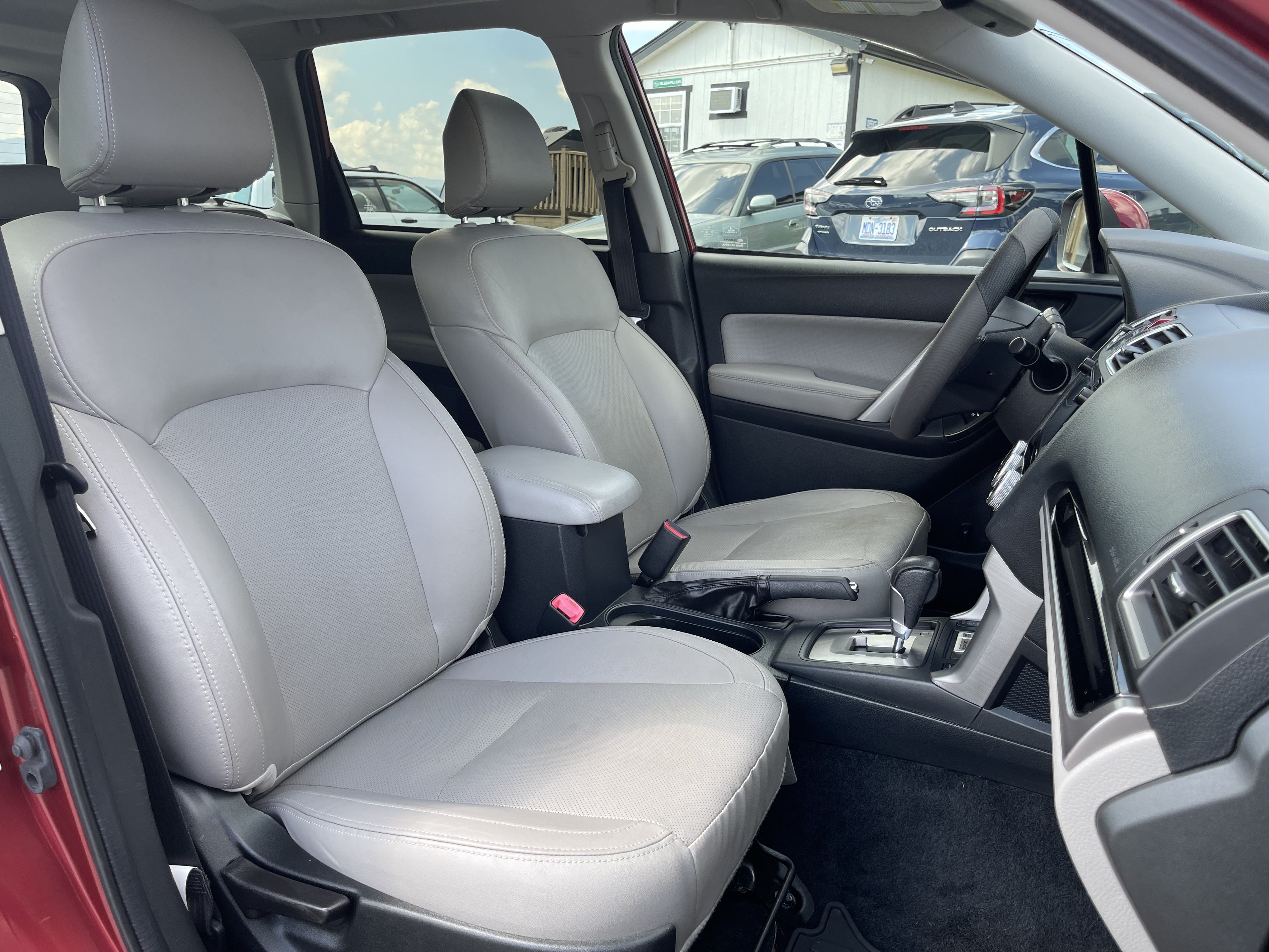 Used 2017 Subaru Forester 2.5i Limited w/ Popular Package #1 AWD/4WD image 10