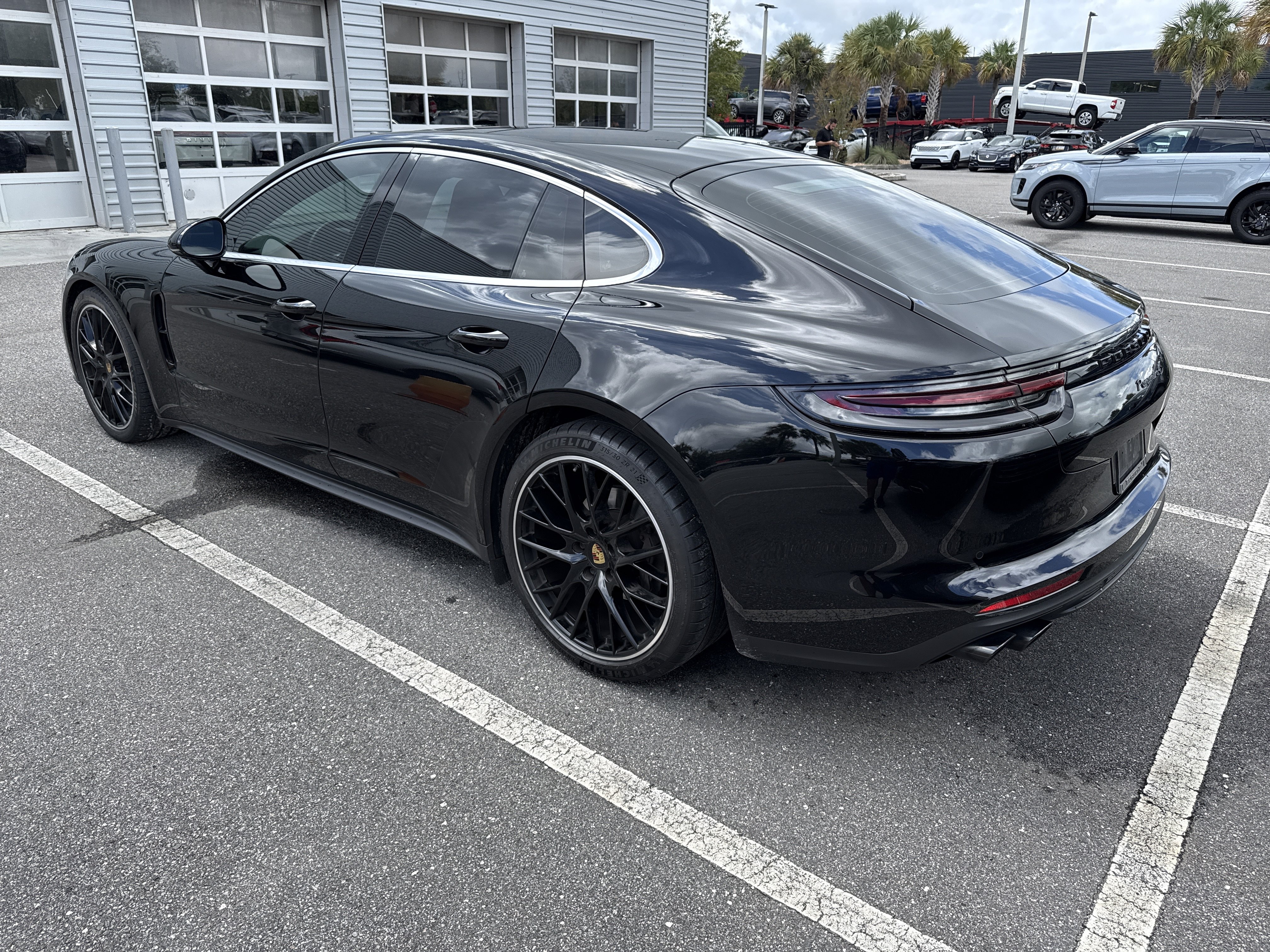 Used 2018 Porsche Panamera 4S AWD/4WD image 4