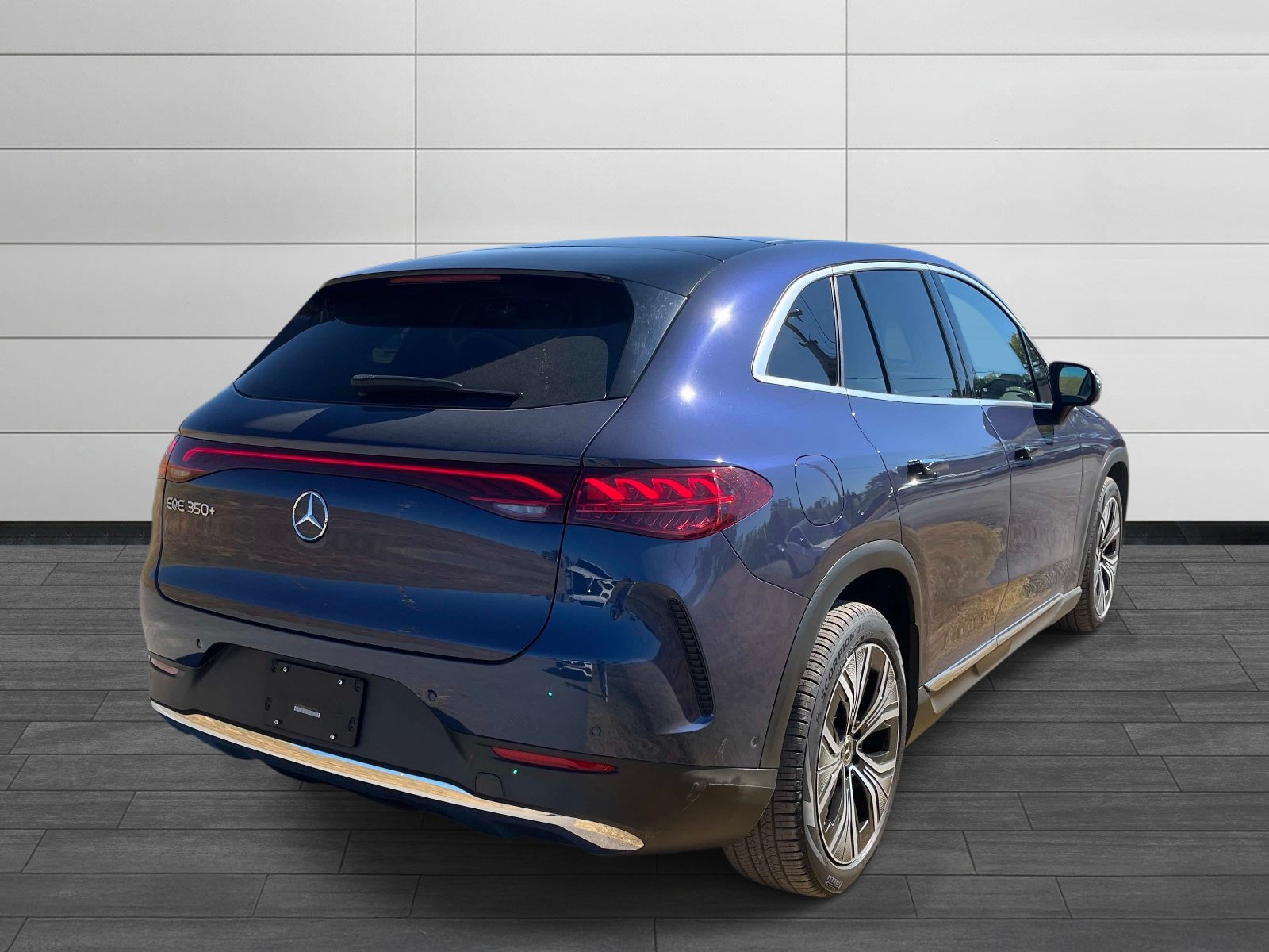 Certified 2023 Mercedes-Benz EQE 350+ SUV image 3