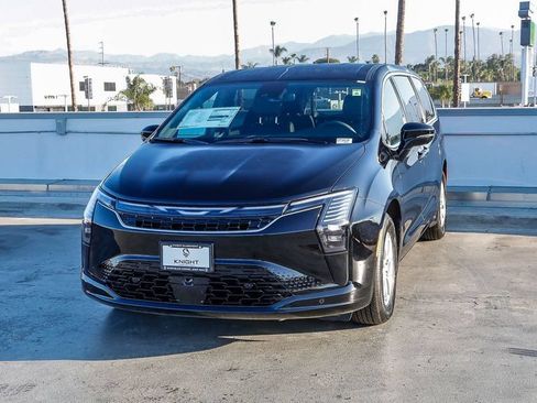 New 2027 Chrysler Pacifica Select FWD image 4