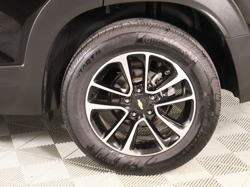 Used 2024 Chevrolet TrailBlazer LT w/ LT Cold Weather Package FWD image 18