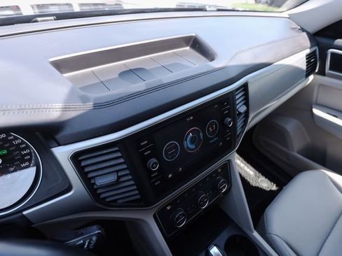 Used 2019 Volkswagen Atlas SE FWD image 38