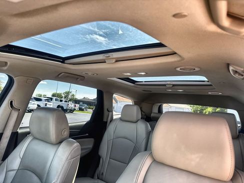 Used 2019 Chevrolet Traverse RS AWD/4WD image 22