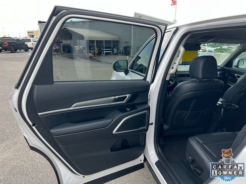 Used 2022 Kia Telluride LX AWD/4WD image 40