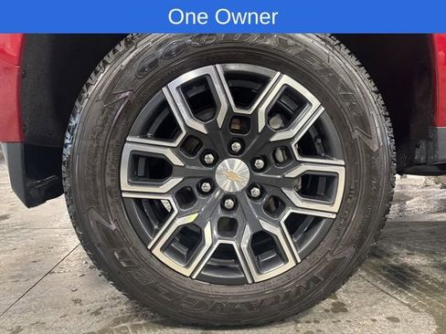 Used 2024 Chevrolet Colorado LT w/ LT Convenience Package III image 4