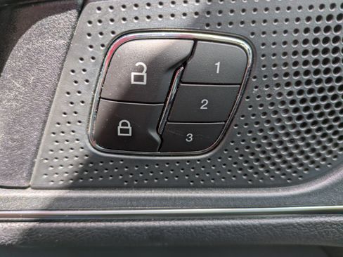 Used 2024 Ford Edge Titanium AWD/4WD image 16