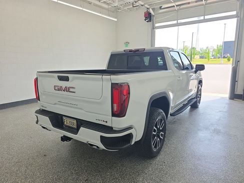 Used 2025 GMC Sierra 1500 AT4 w/ AT4 Premium Package AWD/4WD image 5
