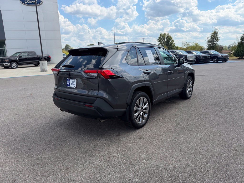 Used 2023 Toyota RAV4 XLE Premium FWD image 6