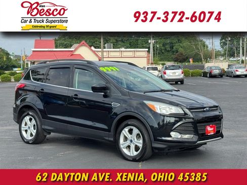 Used 2016 Ford Escape SE w/ Equipment Group 201A AWD/4WD image 1