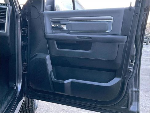 Used 2024 RAM 1500 Classic SLT image 25