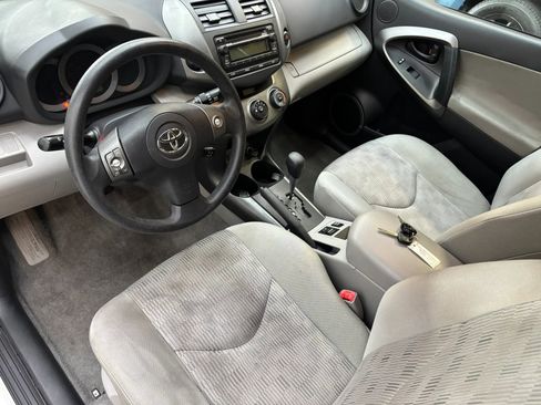 Used 2012 Toyota RAV4 4WD w/ Value Pkg image 12